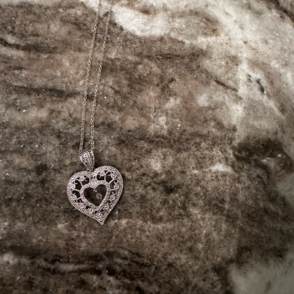 Elegant Heart Pendant Necklace